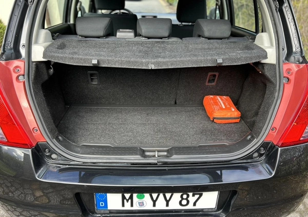 Suzuki Swift cena 17400 przebieg: 163000, rok produkcji 2010 z Starachowice małe 352